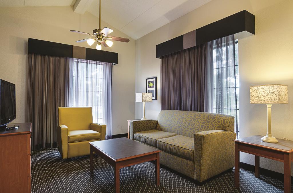 Baymont By Wyndham Greenville Woodruff Rd Kültér fotó