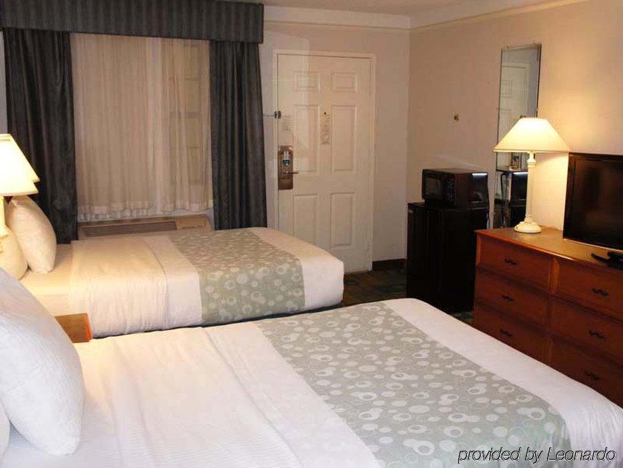 Baymont By Wyndham Greenville Woodruff Rd Kültér fotó