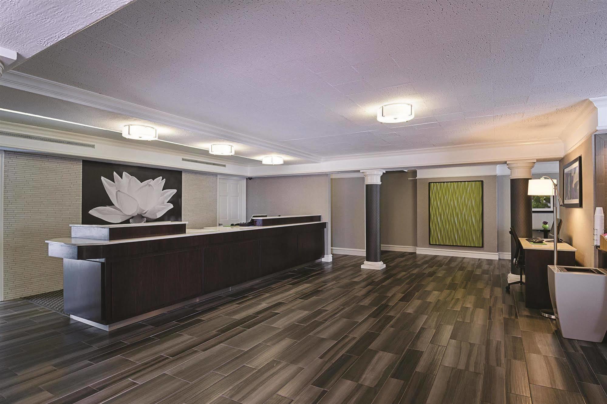 Baymont By Wyndham Greenville Woodruff Rd Kültér fotó