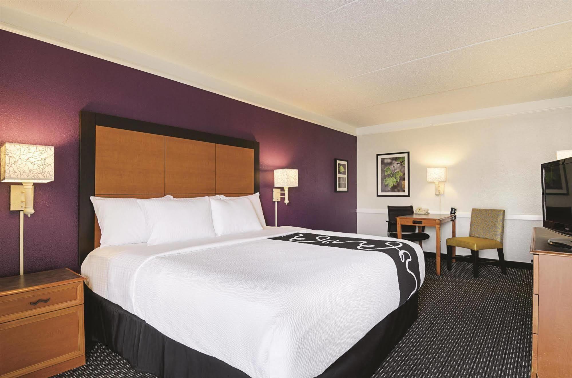 Baymont By Wyndham Greenville Woodruff Rd Kültér fotó